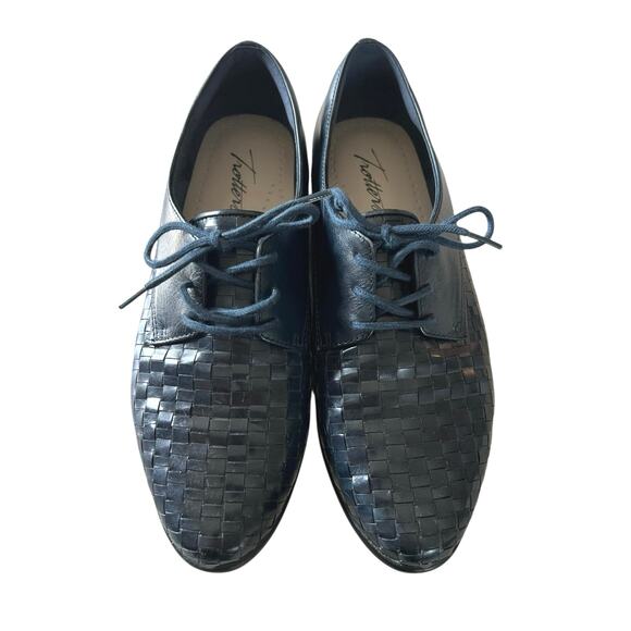 TROTTERS Woven Leather Loafer Flats Sz 6.5 Navy Blue Lace Up Vintage 90s Preppy - Picture 3 of 10